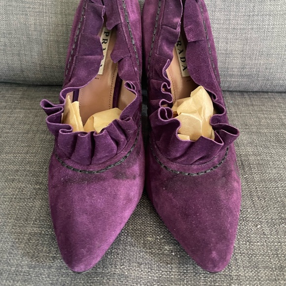 Suede Prada heels - Picture 2 of 8